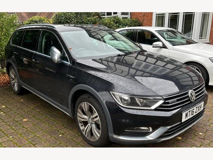 Volkswagen Passat Alltrack 2.0 TDI BlueMotion Tech Alltrack DSG 4Motion Euro 6 (s/s) 5dr Volkswagen Passat Alltrack 2.0 TDI BlueMotion Tech Alltrack DSG 4Motion Euro 6 (s/s) 5dr