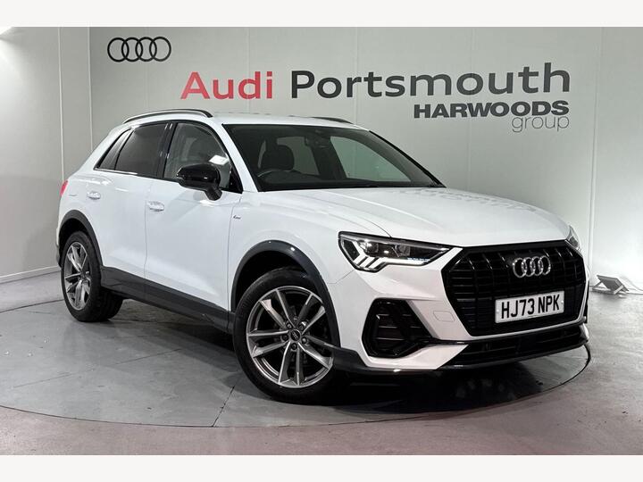 Audi Q3 1.5 TFSI CoD 35 Black Edition S Tronic Euro 6 (s/s) 5dr