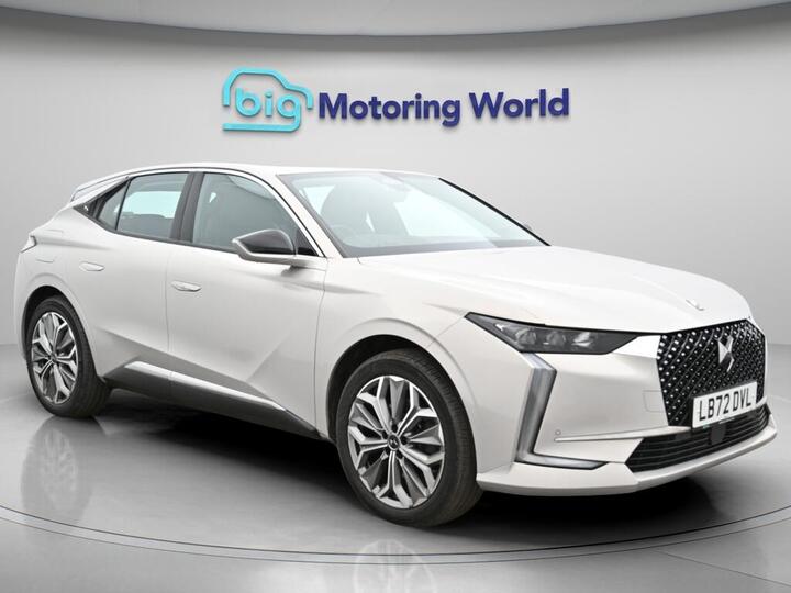 DS AUTOMOBILES DS 4 1.6 E-TENSE 12.4kWh Trocadero EAT8 Euro 6 (s/s) 5dr DS AUTOMOBILES DS 4 1.6 E-TENSE 12.4kWh Trocadero EAT8 Euro 6 (s/s) 5dr