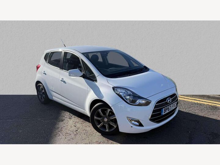 Hyundai IX20 HATCHBACK 1.4 Blue Drive SE Nav Euro 6 (s/s) 5dr Hyundai IX20 HATCHBACK 1.4 Blue Drive SE Nav Euro 6 (s/s) 5dr