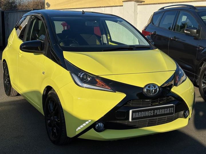 Toyota AYGO 1.0 VVT-i X-cite 3 Yellow Bi-Tone Euro 6 5dr