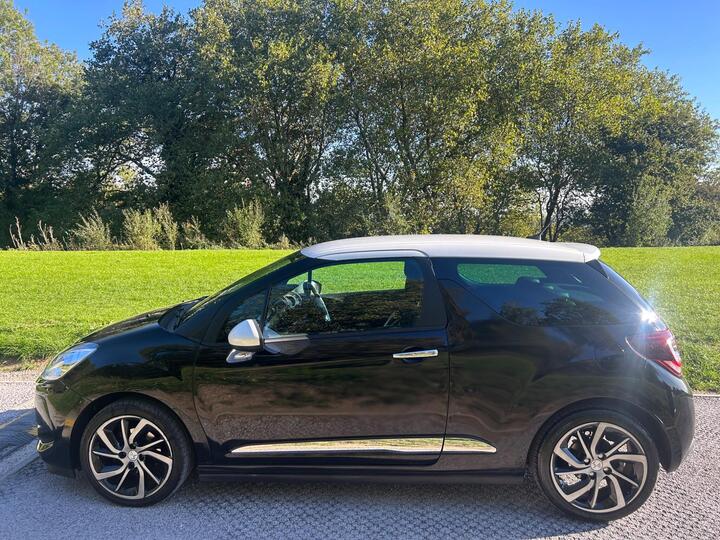 DS AUTOMOBILES DS 3 1.2 PureTech Connected Chic EAT6 Euro 6 (s/s) 3dr DS AUTOMOBILES DS 3 1.2 PureTech Connected Chic EAT6 Euro 6 (s/s) 3dr