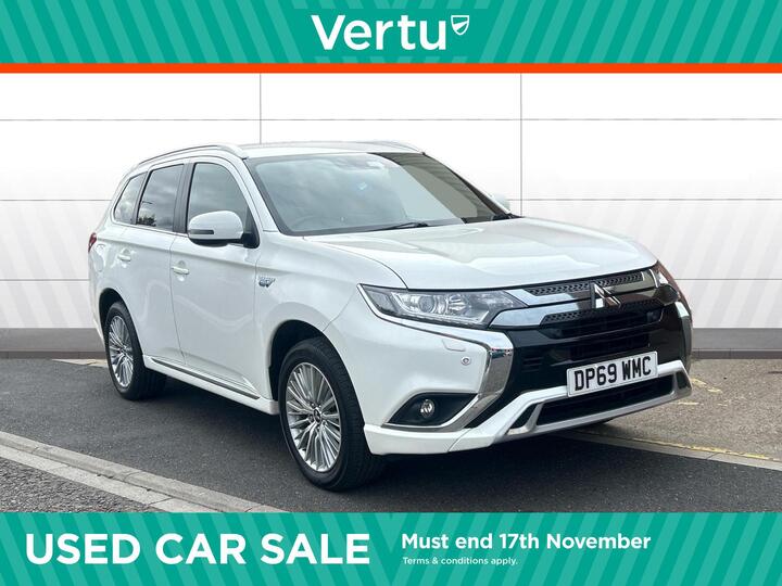 Mitsubishi Outlander 2.4h TwinMotor 13.8kWh Dynamic Safety CVT 4WD Euro 6 (s/s) 5dr Mitsubishi Outlander 2.4h TwinMotor 13.8kWh Dynamic Safety CVT 4WD Euro 6 (s/s) 5dr