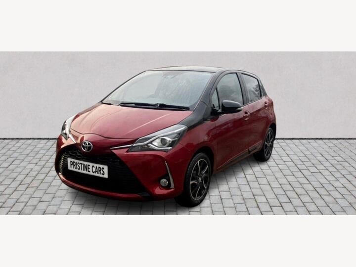 Toyota Yaris 1.5 VVT-h Blue Bi-Tone E-CVT Euro 6 (s/s) 5dr