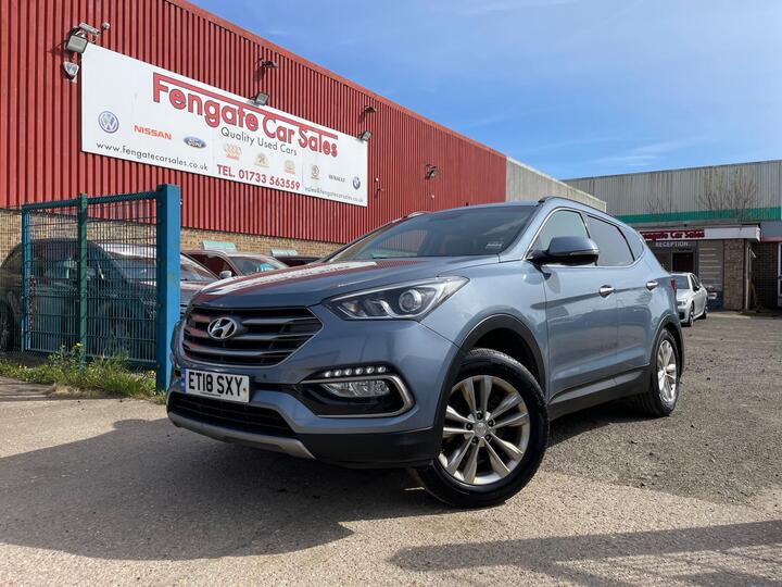 Hyundai Santa Fe 2.2 CRDi Blue Drive Premium 4WD Euro 6 (s/s) 5dr (7 Seat) Hyundai Santa Fe 2.2 CRDi Blue Drive Premium 4WD Euro 6 (s/s) 5dr (7 Seat)