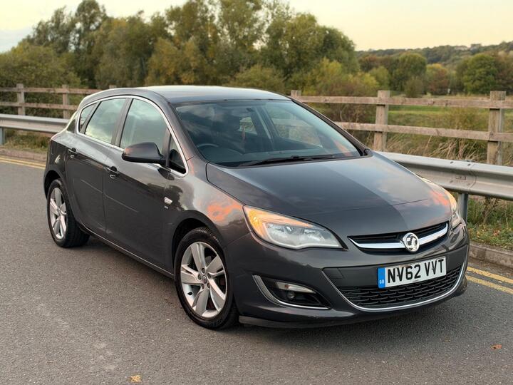 Vauxhall Astra 1.6 16v SRi Euro 5 5dr