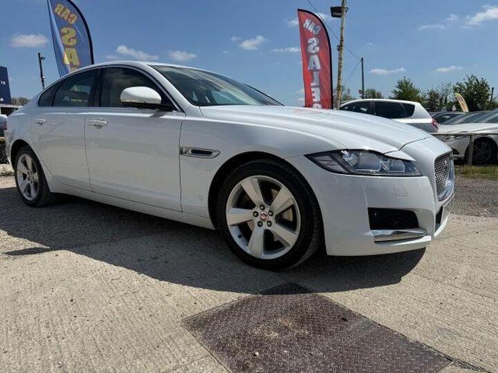 Jaguar XF 2.0d Portfolio Auto Euro 6 (s/s) 4dr