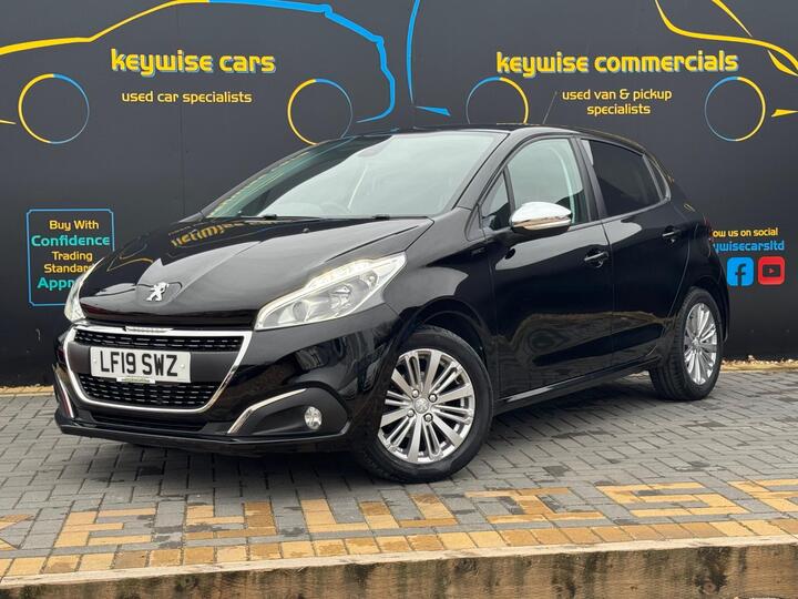 Peugeot 208 1.2 PureTech Signature Euro 6 (s/s) 5dr