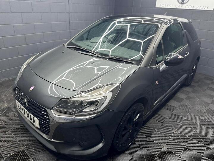 DS AUTOMOBILES DS 3 1.2 PureTech Performance Line Euro 6 (s/s) 3dr DS AUTOMOBILES DS 3 1.2 PureTech Performance Line Euro 6 (s/s) 3dr