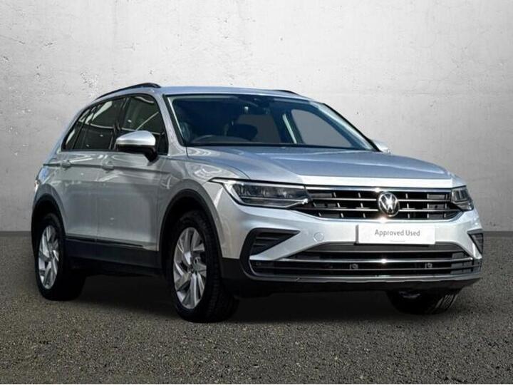 Volkswagen TIGUAN 1.5 TSI Life 5dr