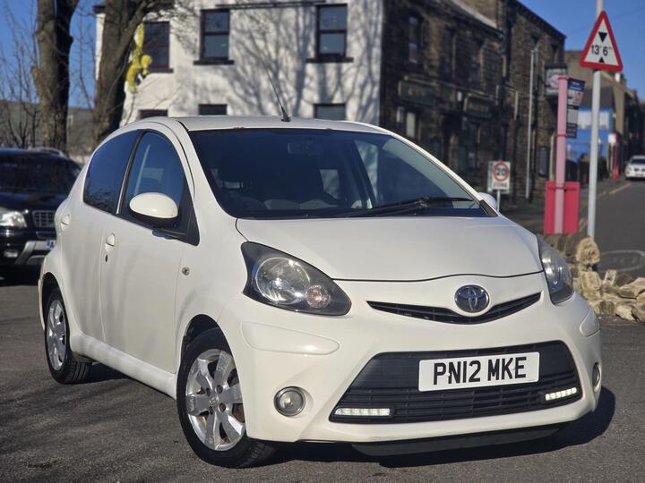Toyota AYGO 1.0 VVT-i Fire Euro 5 5dr