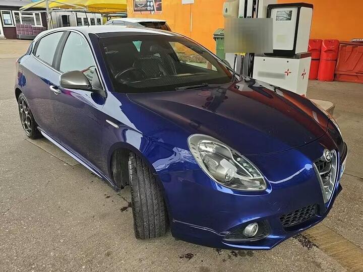 Alfa Romeo Giulietta 2.0 JTDM-2 Exclusive Euro 5 (s/s) 5dr