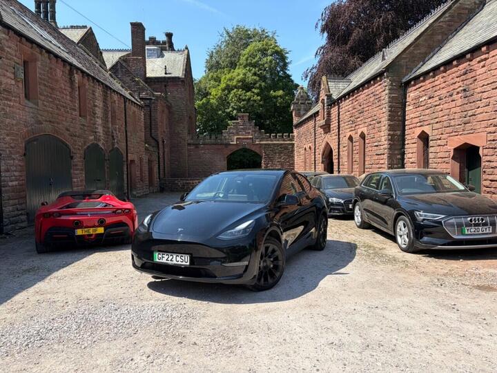 Tesla MODEL Y (Dual Motor) Long Range Auto 4WDE 5dr
