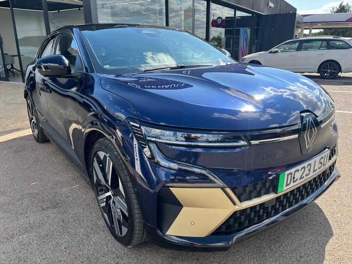 Renault Megane E-Tech 60kWh Iconic Auto 5dr (optimum Charge)