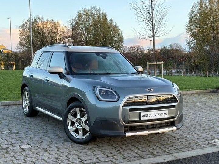 MINI Electric Countryman E 66.5kWh Exclusive Auto 5dr