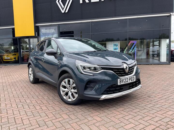 Renault Captur 1.6 E-TECH Iconic Edition Auto Euro 6 (s/s) 5dr Renault Captur 1.6 E-TECH Iconic Edition Auto Euro 6 (s/s) 5dr