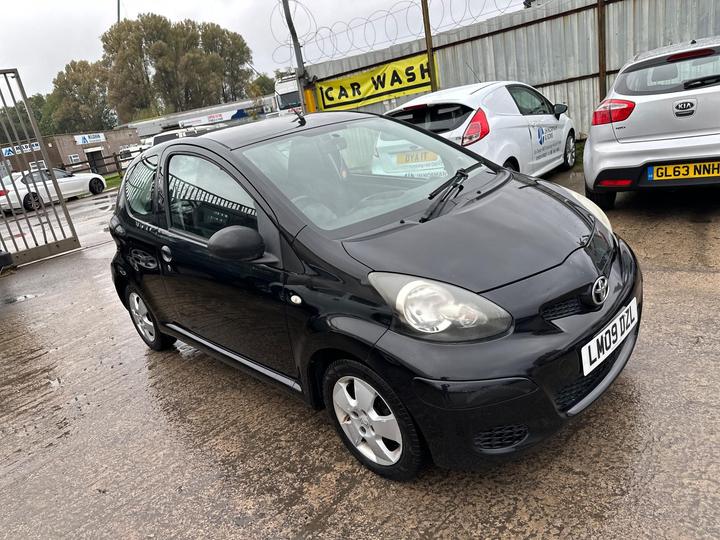 Toyota AYGO 1.0 VVT-i Black Euro 4 3dr (AC)