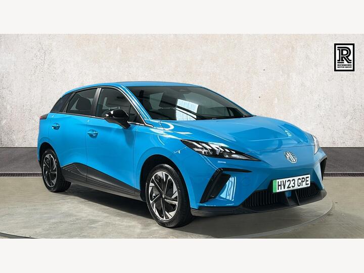 MG MG4 64kWh SE Long Range Auto 5dr