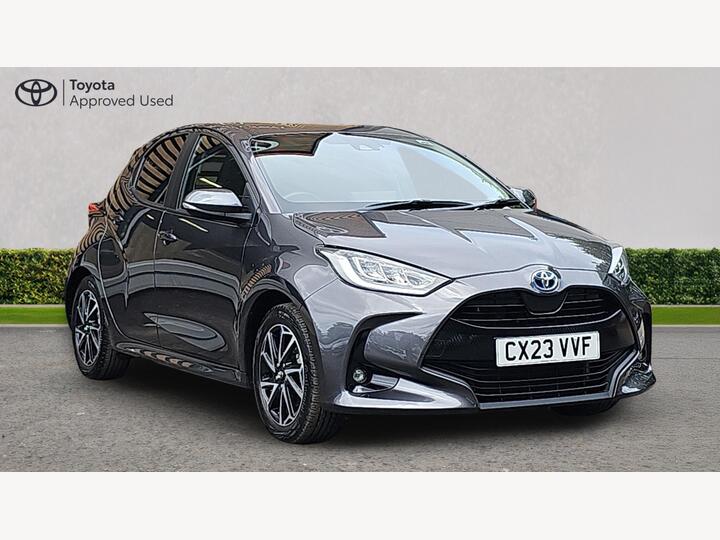 Toyota Yaris 1.5 VVT-h Design E-CVT Euro 6 (s/s) 5dr