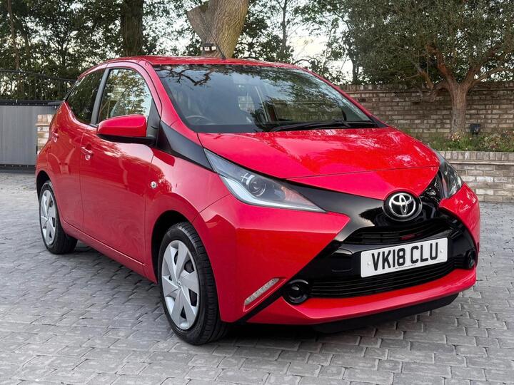 Toyota AYGO 1.0 VVT-i X-play Euro 6 5dr