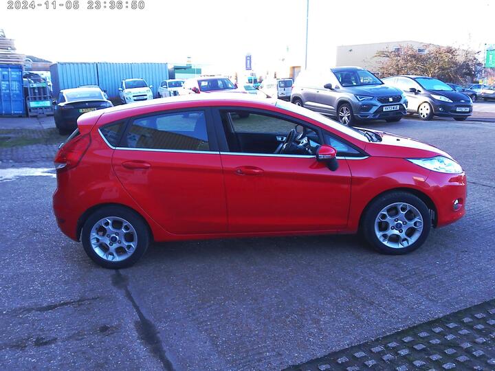 Ford Fiesta 1.4 Zetec 5dr