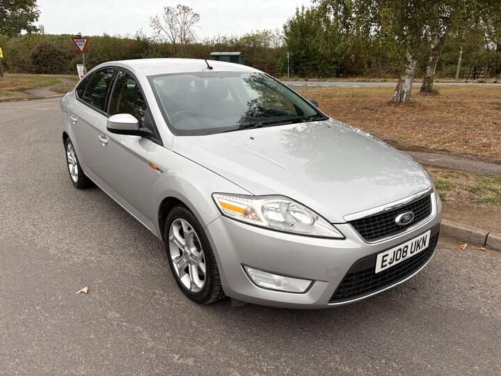 Ford Mondeo 2.0 Zetec 5dr