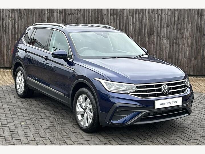 Volkswagen TIGUAN ALLSPACE 1.5 TSI Life DSG Euro 6 (s/s) 5dr Volkswagen TIGUAN ALLSPACE 1.5 TSI Life DSG Euro 6 (s/s) 5dr