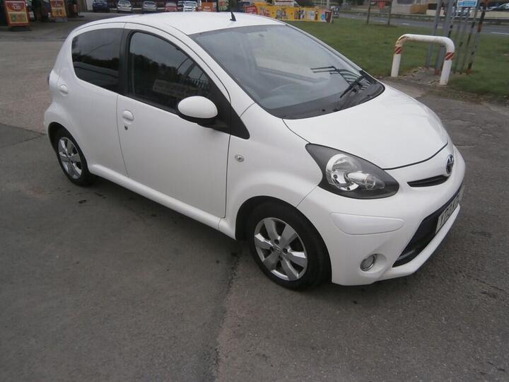 Toyota AYGO 1.0 VVT-i Fire Euro 5 5dr