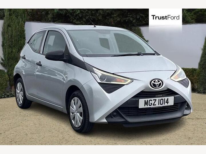 Toyota AYGO 1.0 VVT-i X Euro 6 5dr Toyota AYGO 1.0 VVT-i X Euro 6 5dr