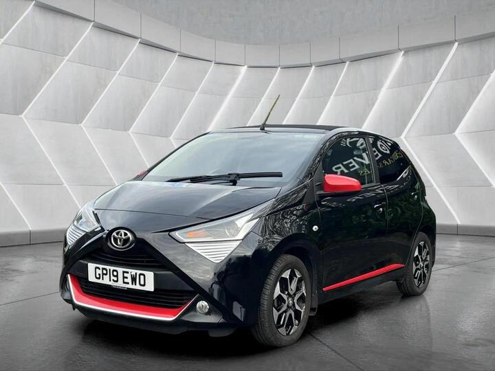 Toyota AYGO 1.0 VVT-i X-trend Funroof X-shift Euro 6 5dr