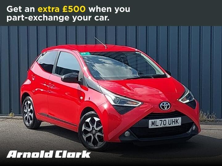 Toyota AYGO 1.0 VVT-i X-trend Euro 6 5dr (Safety Sense) Toyota AYGO 1.0 VVT-i X-trend Euro 6 5dr (Safety Sense)
