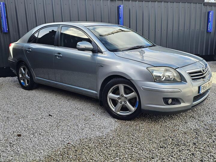 Toyota Avensis 2.2 D-4D T180 5dr