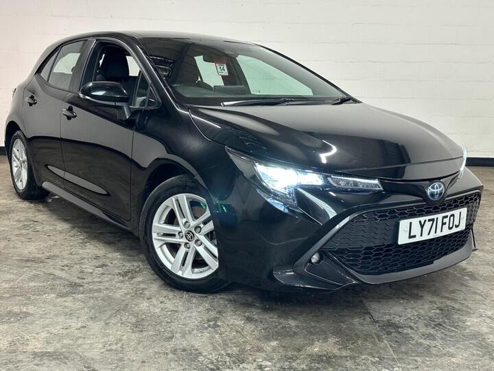 Toyota COROLLA 1.8 VVT-h Icon CVT Euro 6 (s/s) 5dr Toyota COROLLA 1.8 VVT-h Icon CVT Euro 6 (s/s) 5dr