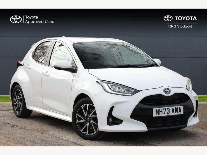 Toyota Yaris 1.5 VVT-h Design E-CVT Euro 6 (s/s) 5dr