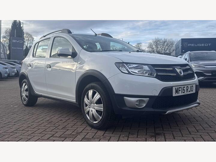 Dacia Sandero Stepway Hatchback 0.9 TCe Laureate Euro 5 5dr