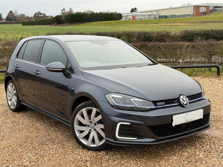Volkswagen Golf 1.4 TSI 8.7kWh GTE Advance DSG Euro 6 (s/s) 5dr