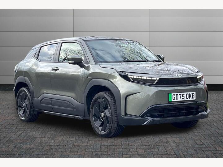 Toyota Urban Cruiser 61kWh Design Auto 5dr Toyota Urban Cruiser 61kWh Design Auto 5dr