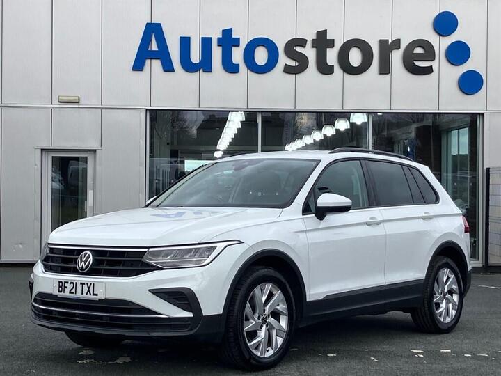 Volkswagen Tiguan 1.5 TSI Life Euro 6 (s/s) 5dr Volkswagen Tiguan 1.5 TSI Life Euro 6 (s/s) 5dr