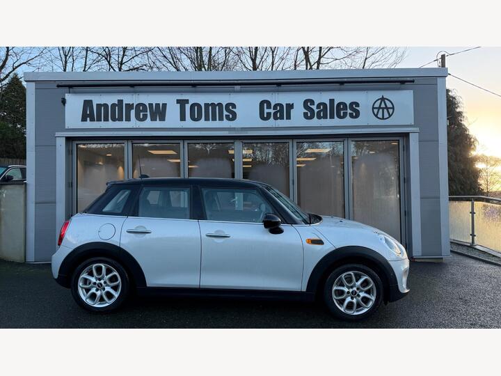 MINI Hatch 1.5 Cooper Euro 6 (s/s) 5dr
