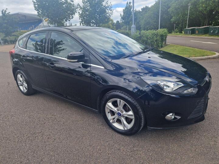 Ford Focus 1.6 Zetec Powershift Euro 5 5dr