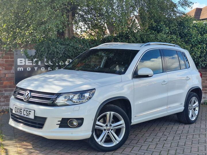 Volkswagen Tiguan 2.0 TDI BlueMotion Tech R-Line DSG 4WD Euro 5 (s/s) 5dr (Nav)