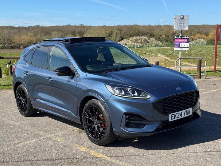 Ford Kuga 2.5h Duratec Black Package Edition CVT Euro 6 (s/s) 5dr