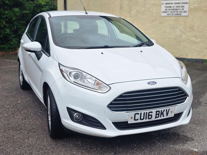 Ford Fiesta 1.0T EcoBoost Zetec Euro 6 (s/s) 5dr Ford Fiesta 1.0T EcoBoost Zetec Euro 6 (s/s) 5dr