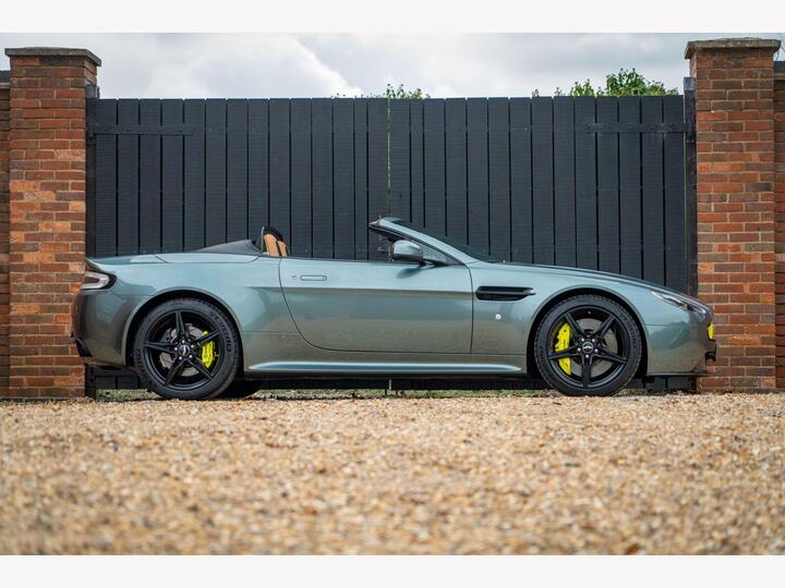 Aston Martin Vantage 4.7 V8 AMR Roadster Euro 6 2dr
