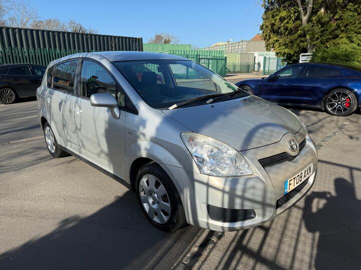 Toyota Corolla Verso 1.6 VVT-i T2 5dr