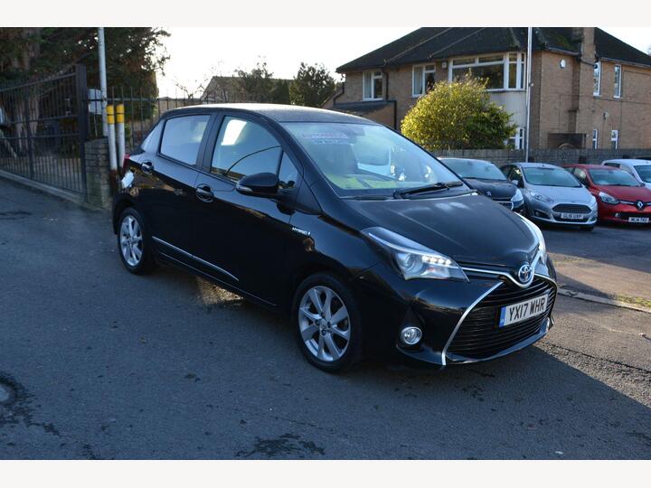 Toyota Yaris 1.5 VVT-h Excel E-CVT Euro 6 (s/s) 5dr (15in Alloy) Toyota Yaris 1.5 VVT-h Excel E-CVT Euro 6 (s/s) 5dr (15in Alloy)