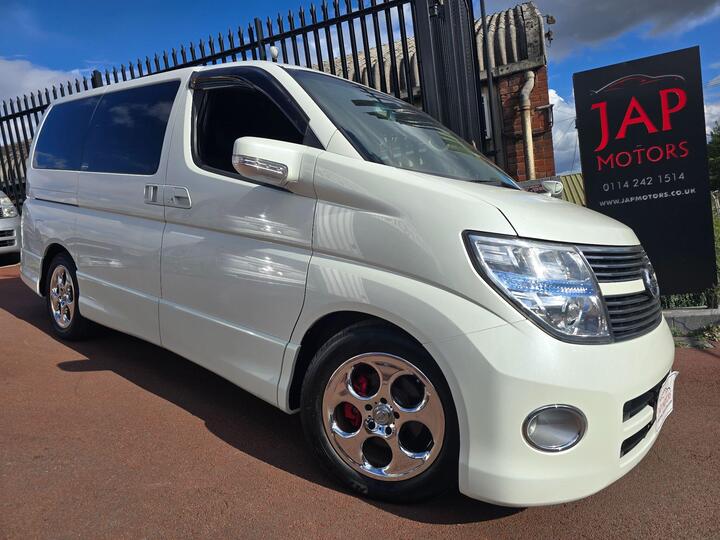 Nissan Elgrand 4WD 3.5 HIGHWAY STAR SERES 3 Nissan Elgrand 4WD 3.5 HIGHWAY STAR SERES 3