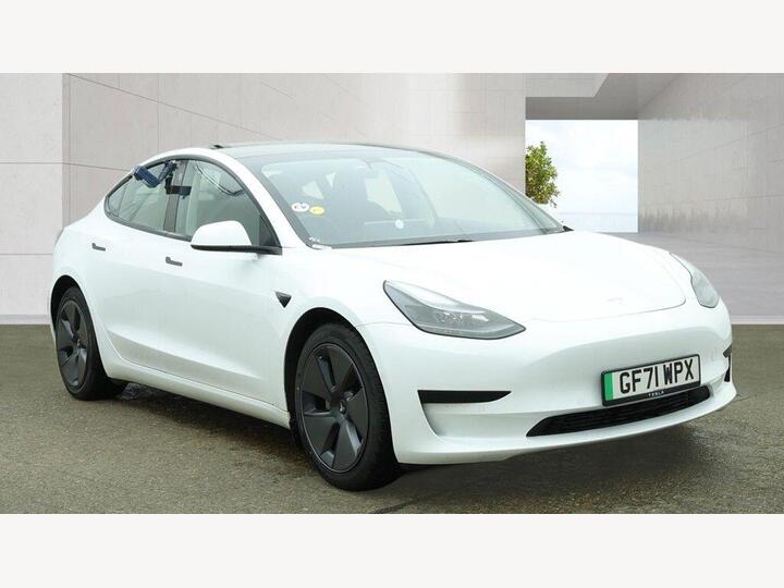 Tesla Model 3 Standard Range Plus Auto RWD 4dr