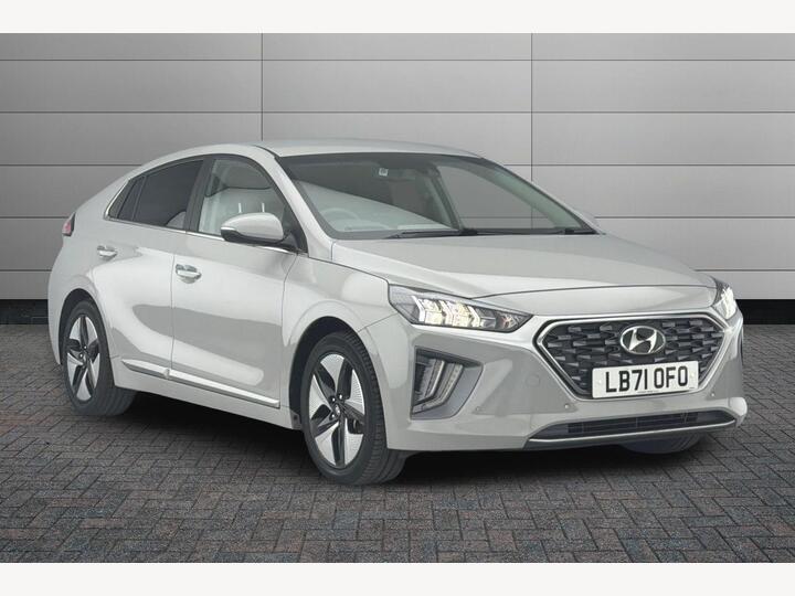 Hyundai IONIQ 1.6 H-GDi Premium SE DCT Euro 6 (s/s) 5dr Hyundai IONIQ 1.6 H-GDi Premium SE DCT Euro 6 (s/s) 5dr