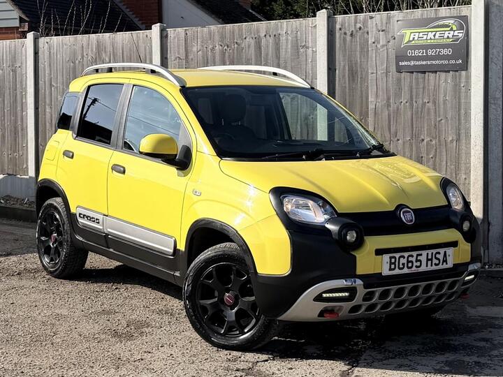 Fiat PANDA 1.3 MultiJet Cross Euro 6 (s/s) 5dr (4 Seats)